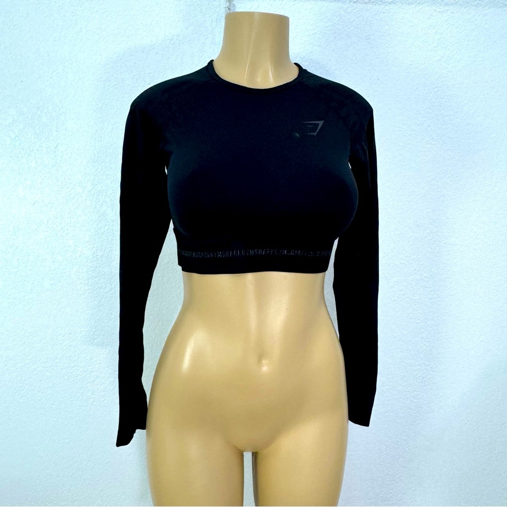 Gymshark Black Stretch Thumb Holes Long Sleeve Crop Top Shirt Size S Casual Gym
